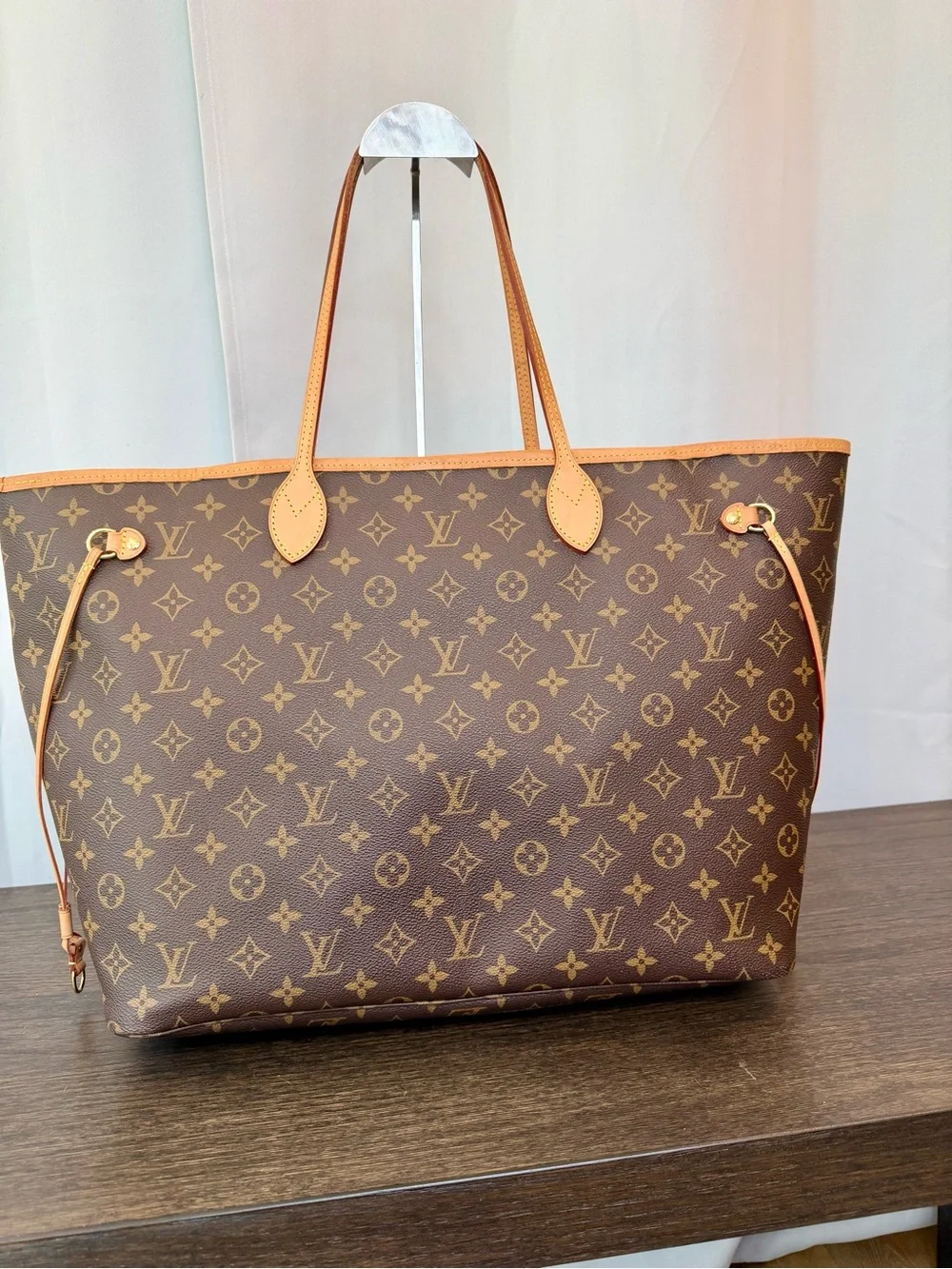 Louis Vuitton Monogram Canvas Tote with Pink Zip and Natural Leather Trim